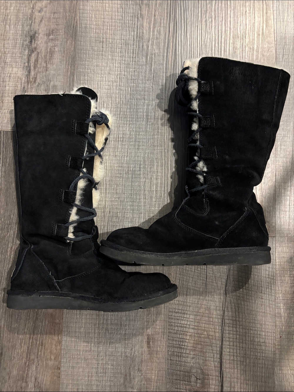 UGG Whitley Black Size 7 Tall Suede Boot Lace Up with inside Shearling